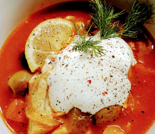 Solianka rybna – wersja czysta, wschodnia, głęboka jak step