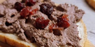 Pasztet z wątróbki z żurawiną przepis domowy który zawsze się udaje