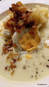 Zupa z maślanki. Dawna bieda zupa, która smakuje jak poezja